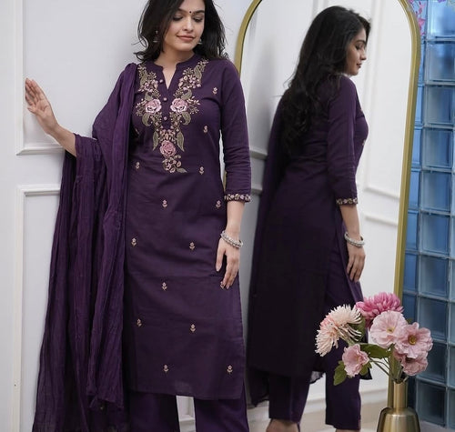 Raahi: Orchid Bloom Embroidered Ensemble