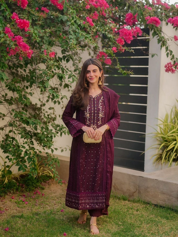 Elegant Embroidered Festive Suit – 3-Piece Set