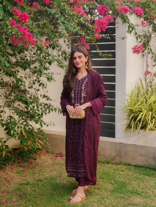 Elegant Embroidered Festive Suit – 3-Piece Set